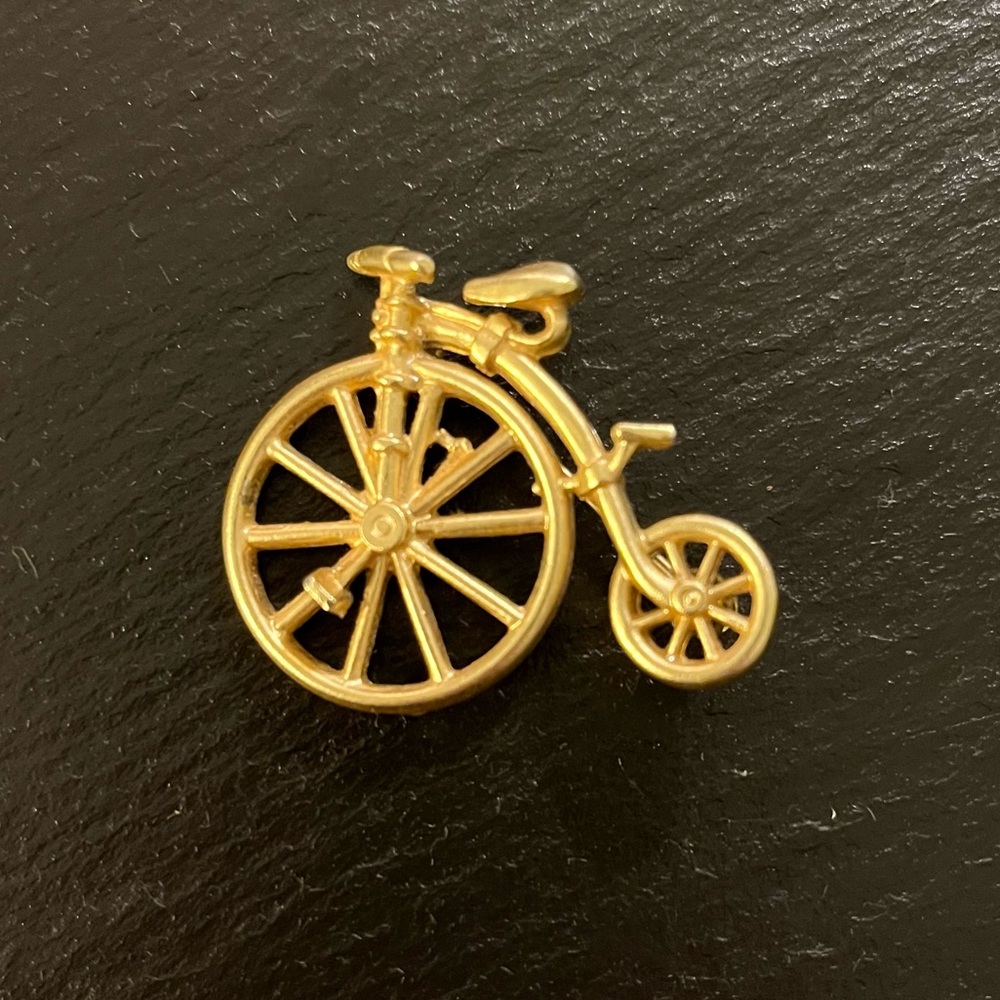 Vintage Bicycle Goldtone  Pin Brooch